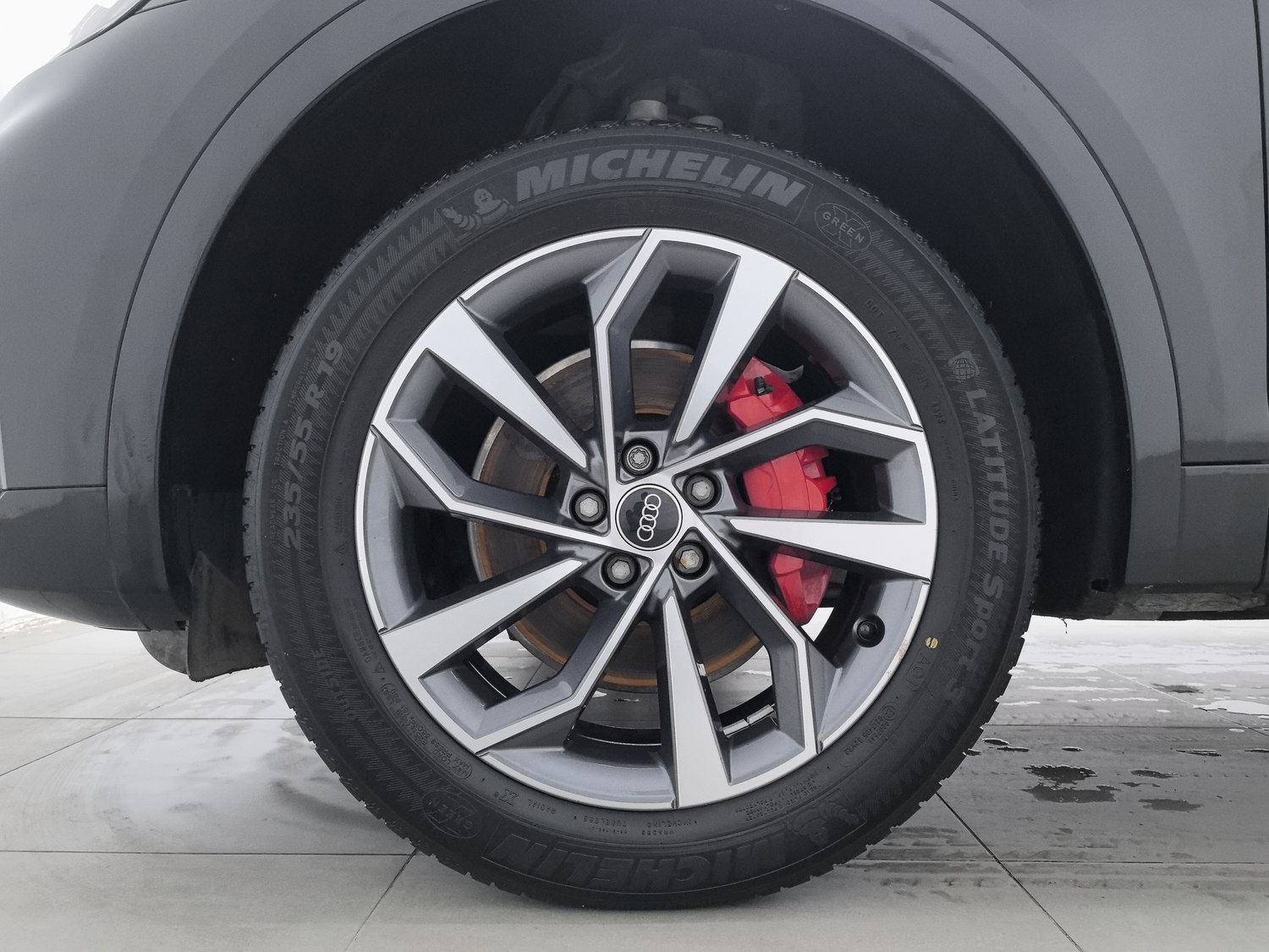 Used Audi Q5L 2024 2.0 AT