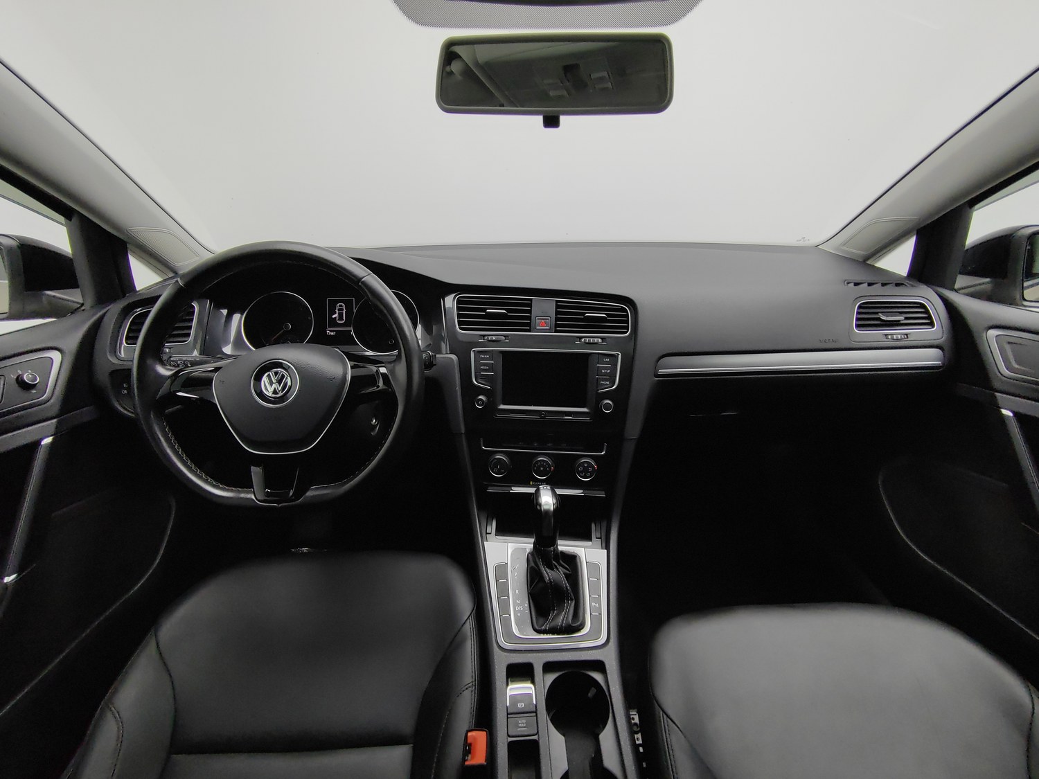Used Volkswagen Golf 2017 1.4 AT