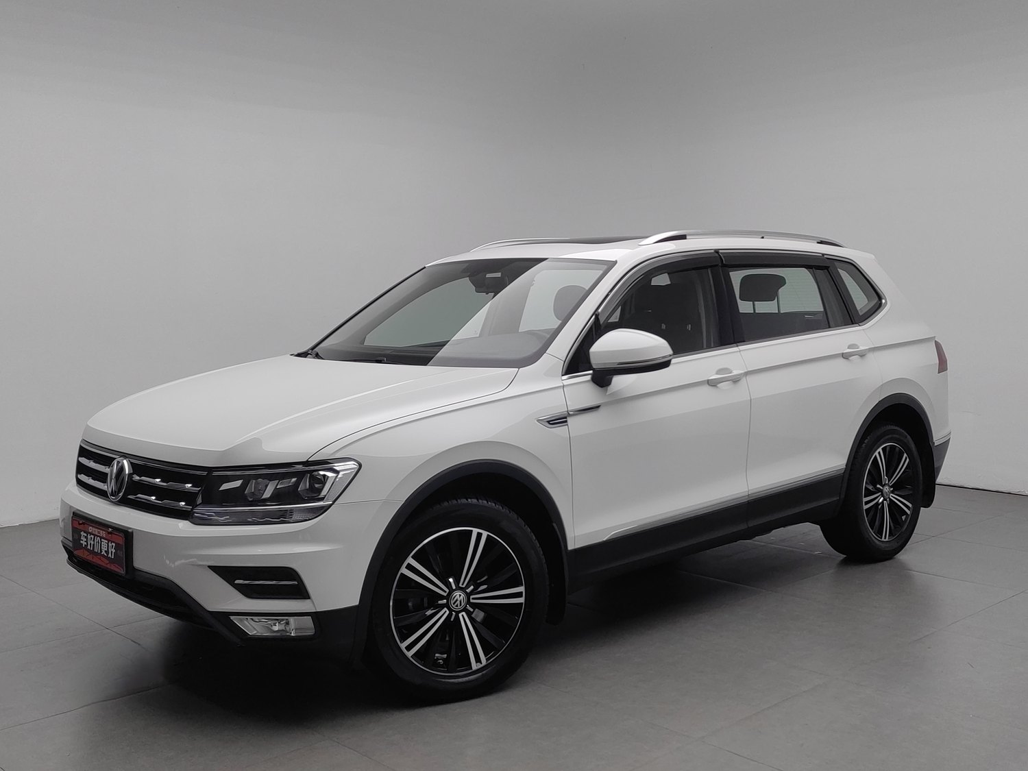 Used Volkswagen Tiguan L 2019 2.0 AT