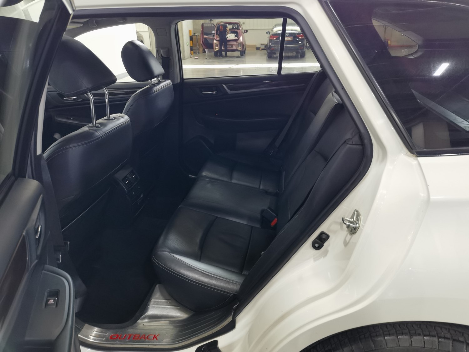 Used Subaru Outback 2015 2.5 AT