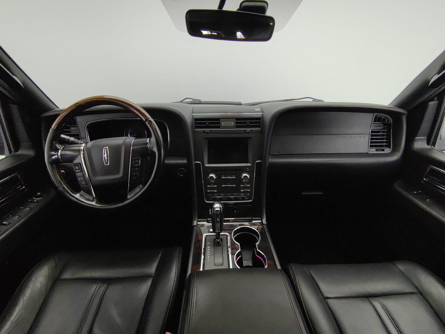 Used Lincoln Navigator 2016 3.5 AT