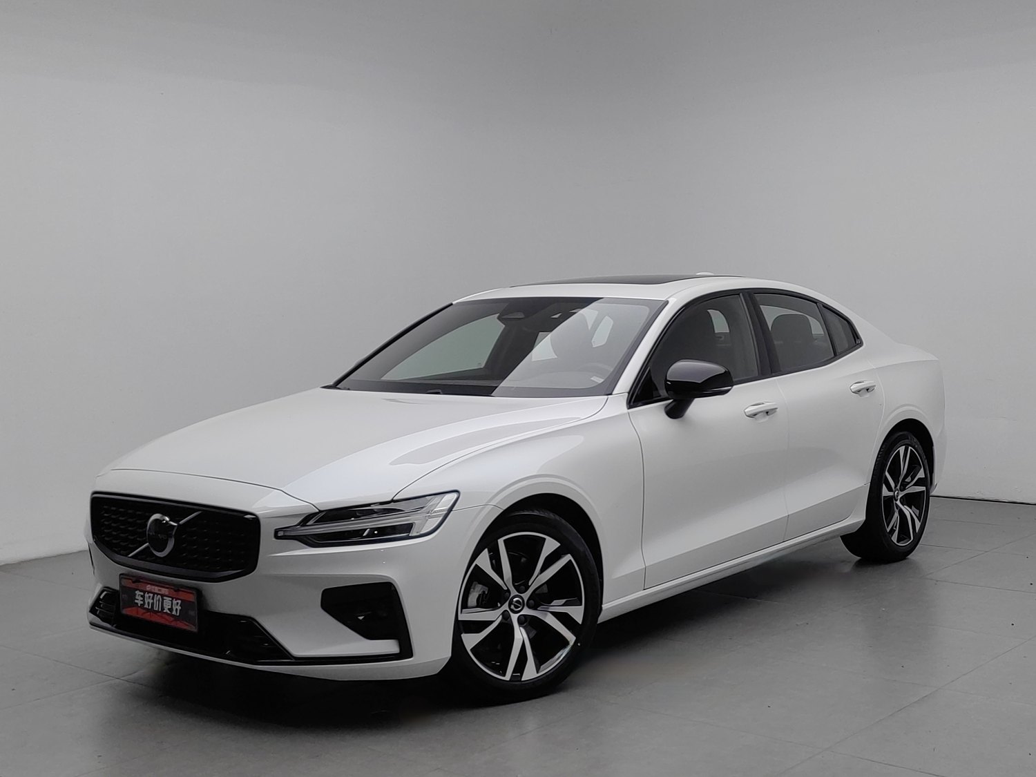 Used Volvo S60 2025 2.0 AT