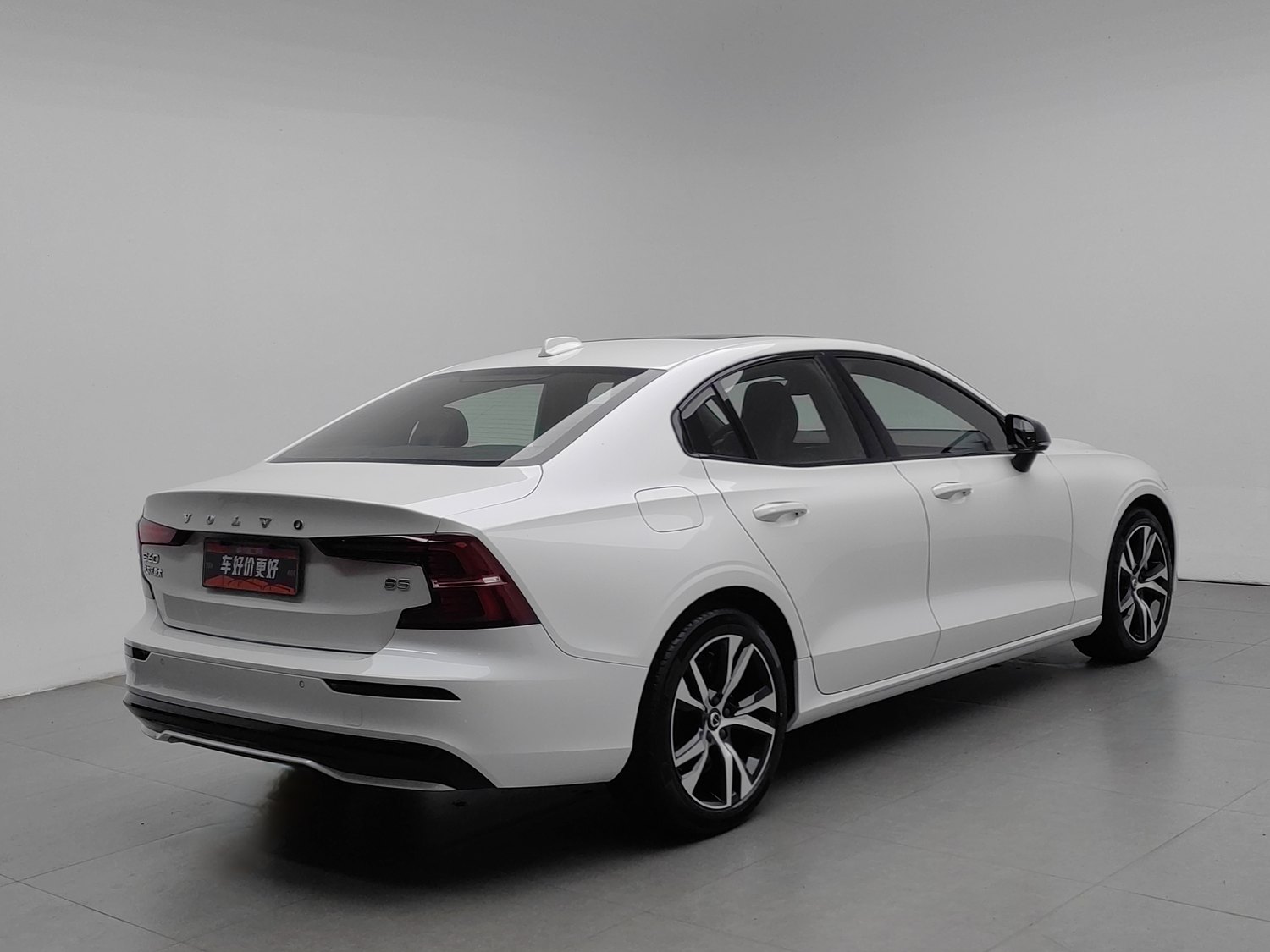 Used Volvo S60 2025 2.0 AT