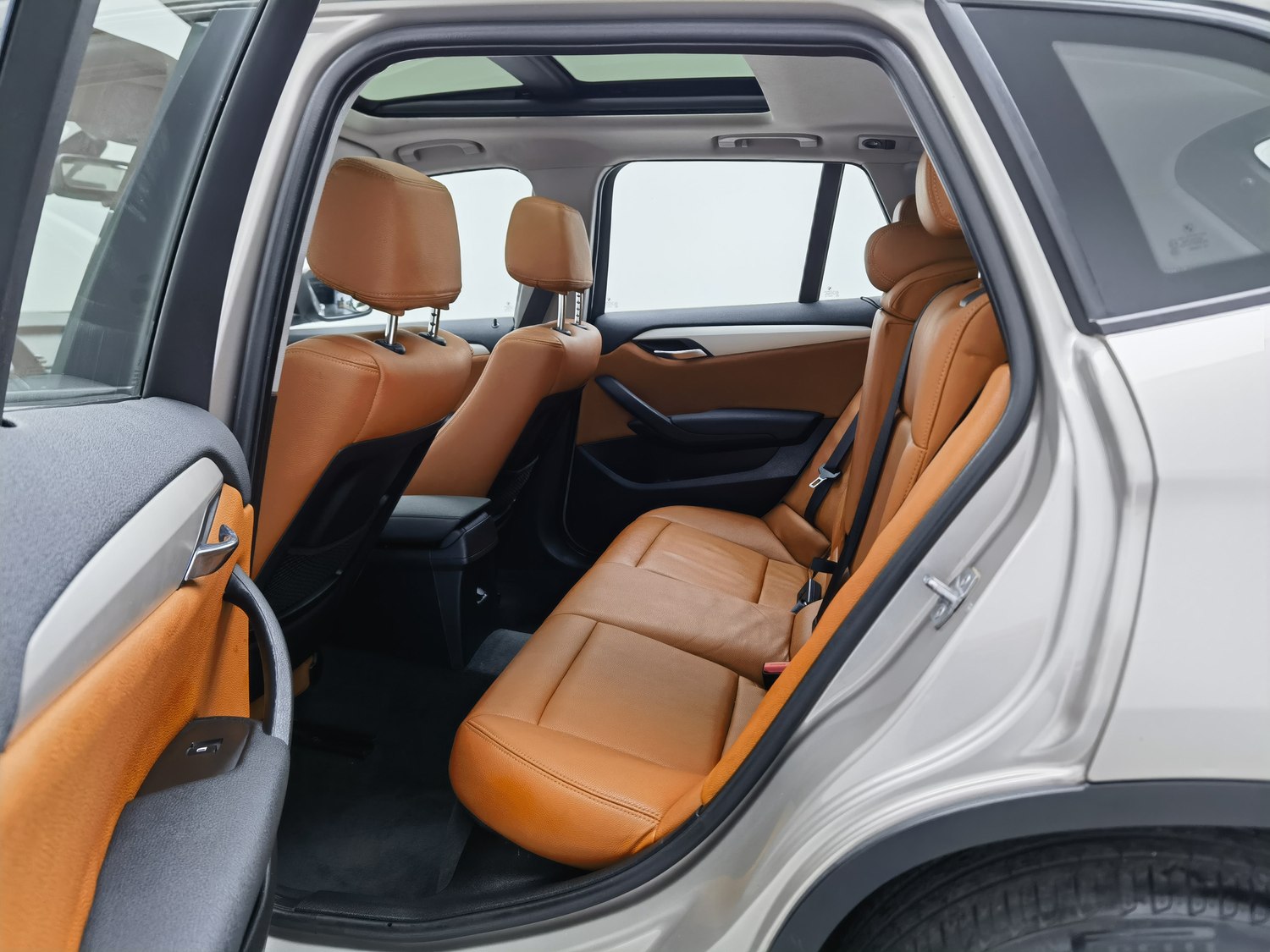 Used BMW X1 2014 2.0 AT