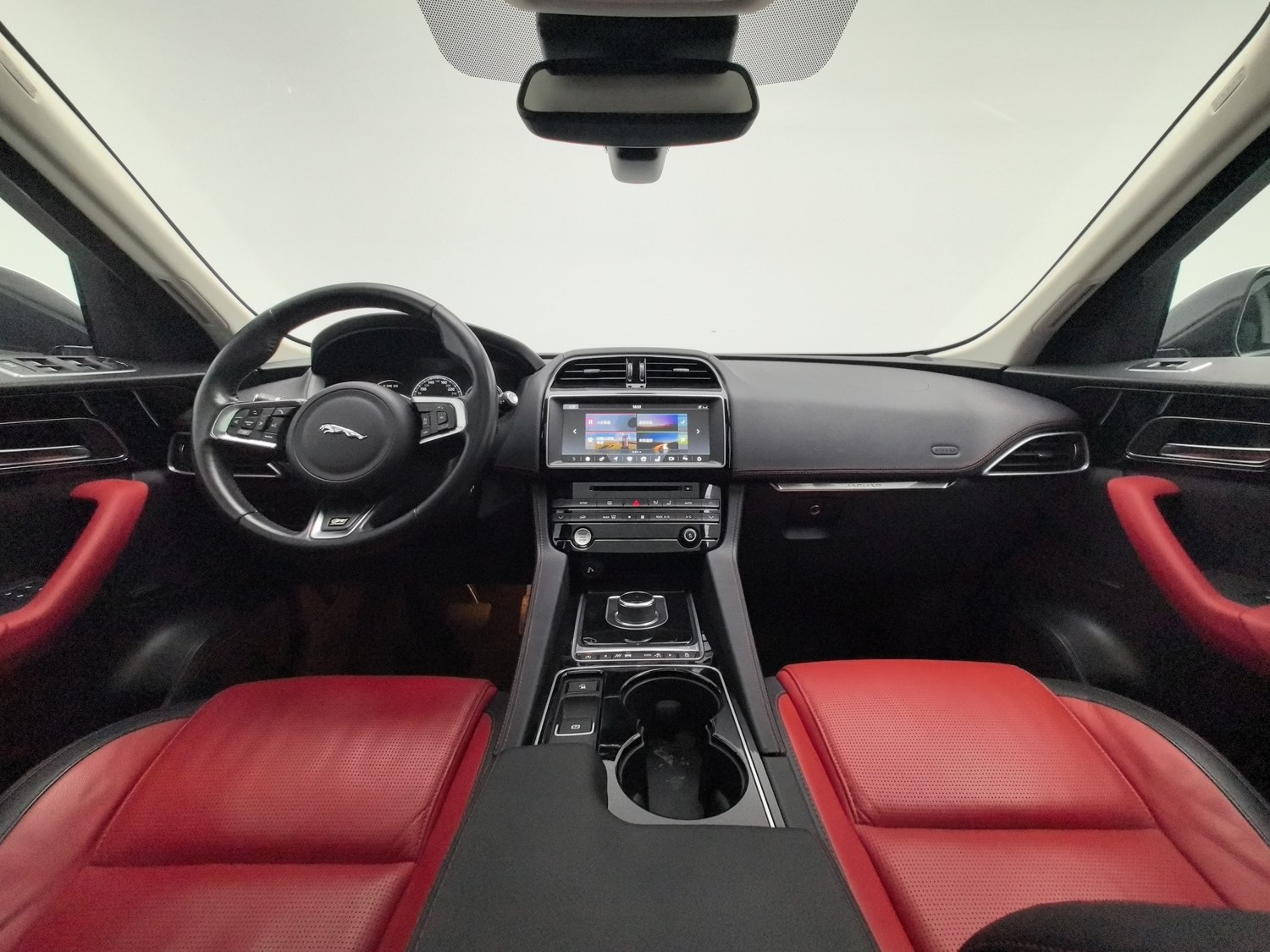 Used Jaguar F-PACE 2016 2.0 AT