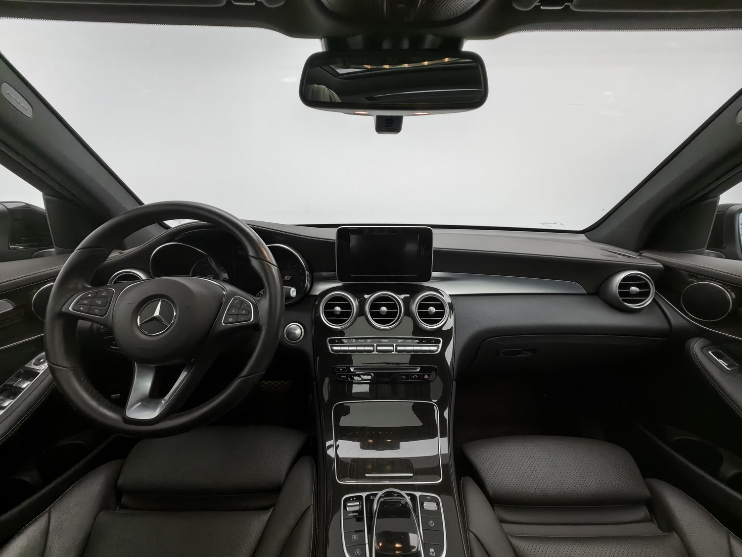 Used Mercedes-Benz GLC 2018 2.0 AT