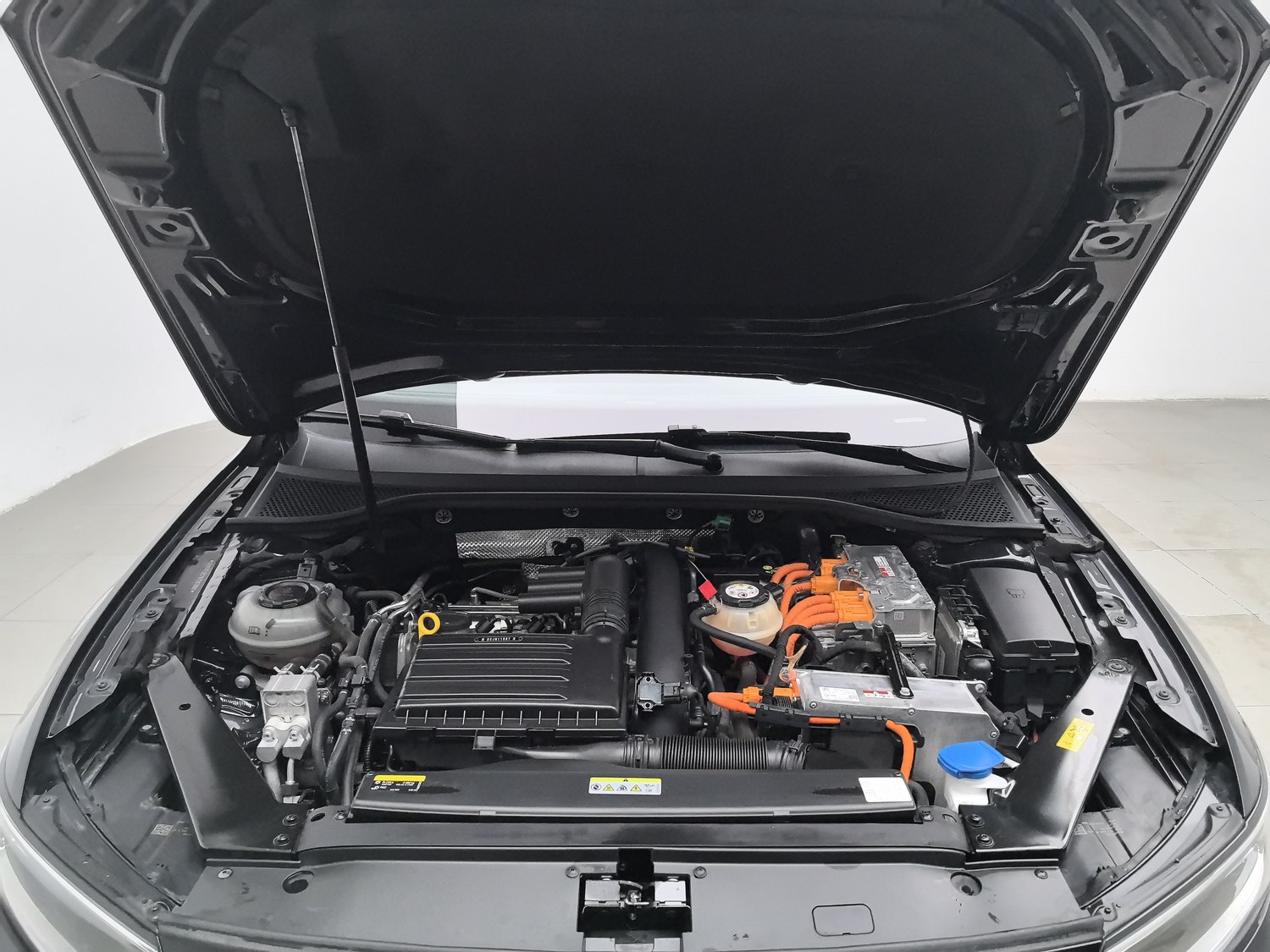 Used Volkswagen Magotan GTE PHEV 2022 1.4 AT