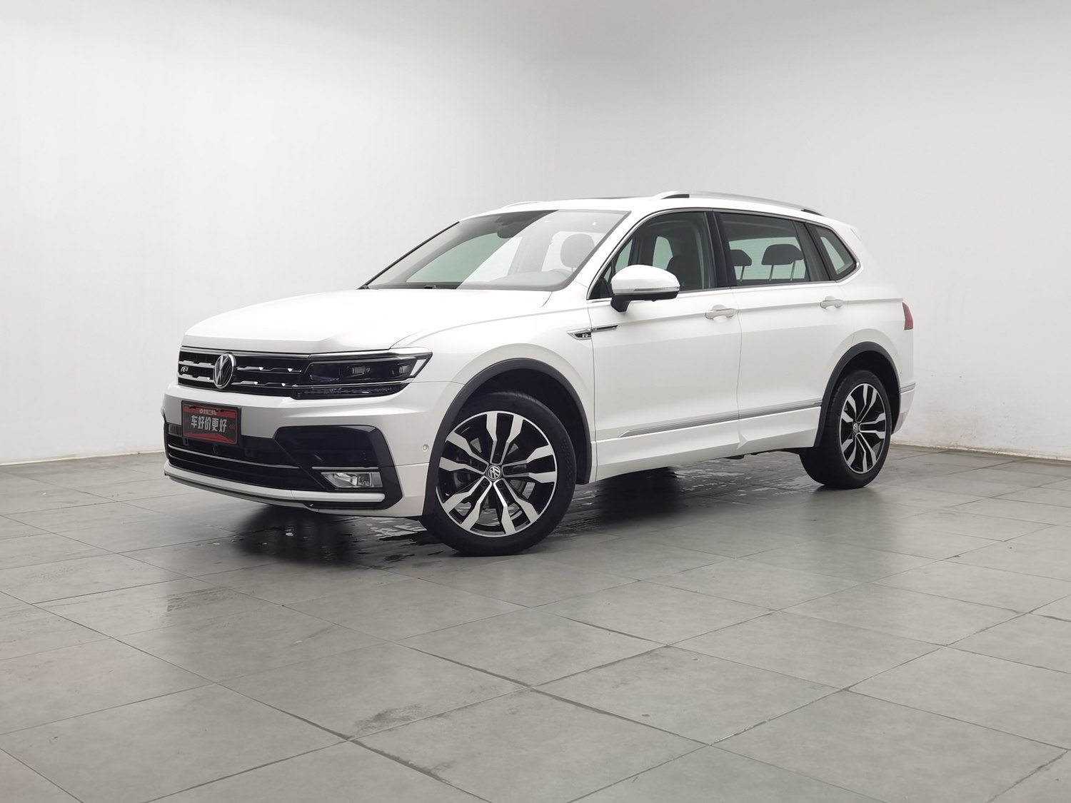 Used Volkswagen Tiguan L 2019 2.0 AT