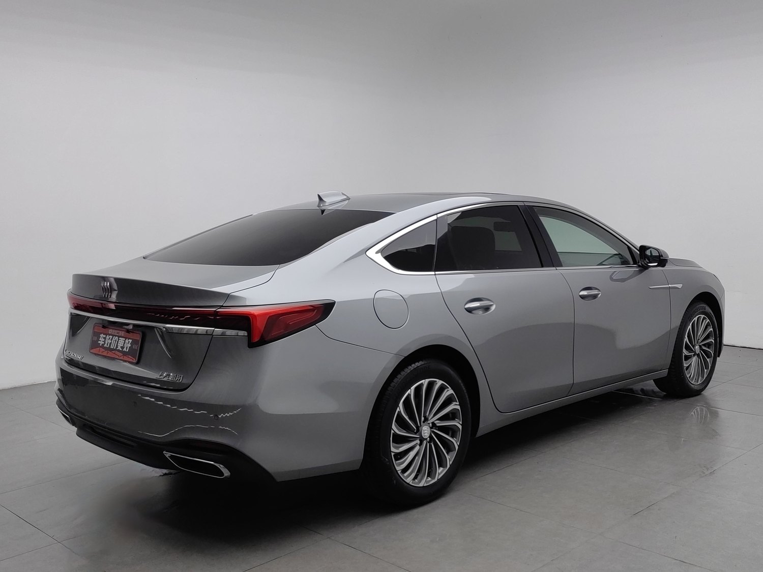 Used Buick LaCrosse 2023 2.0 AT