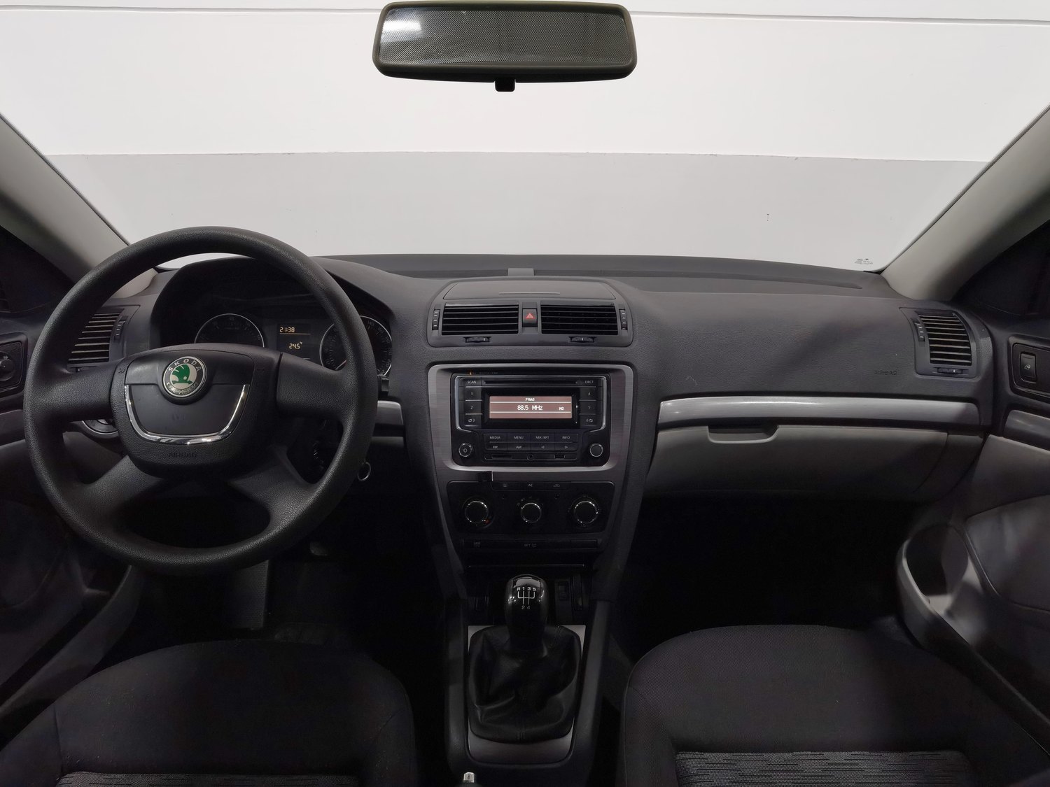 Used Skoda Octavia 2012 1.6 MT