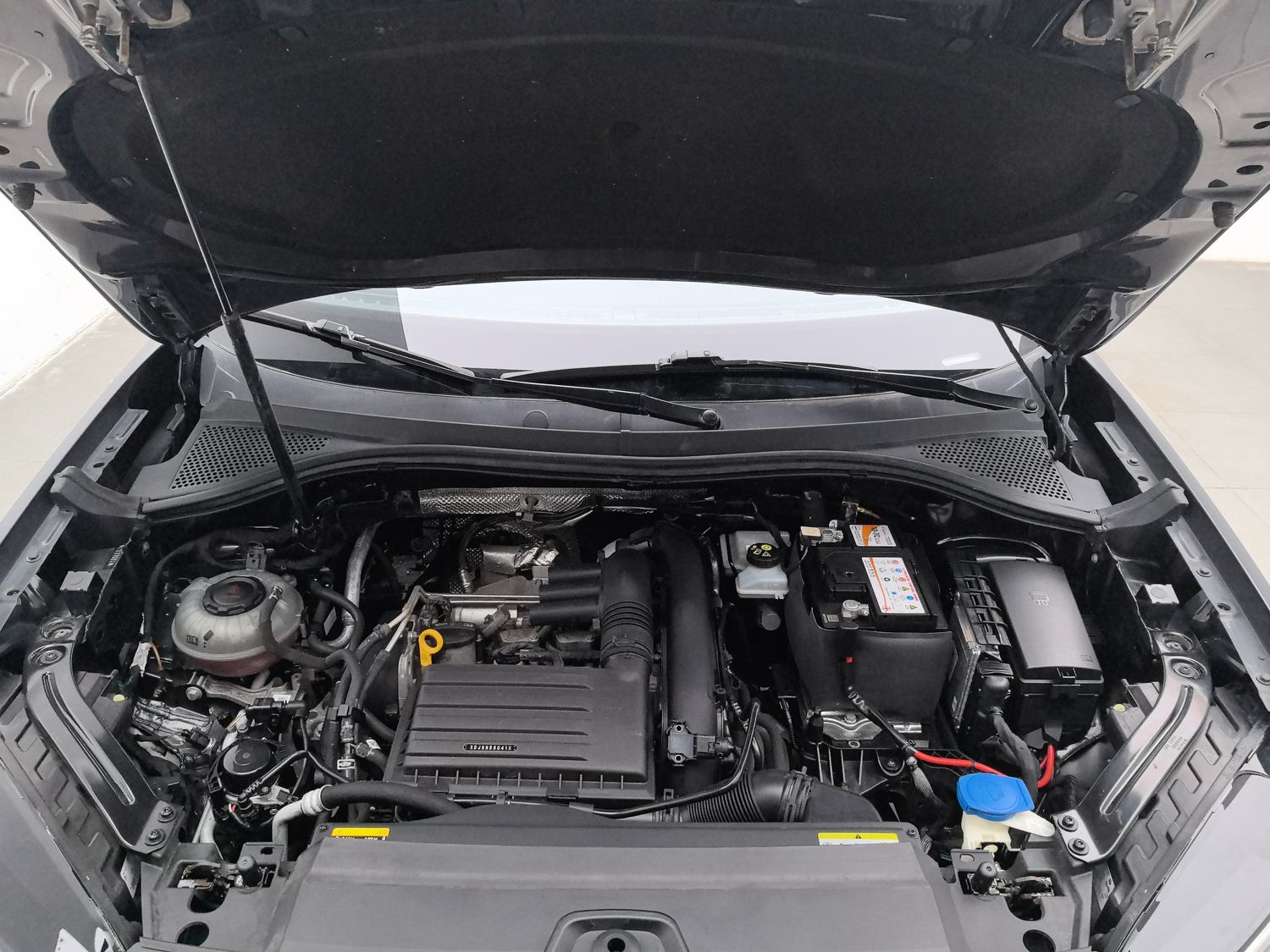 Used Volkswagen Tayron 2020 1.4 AT