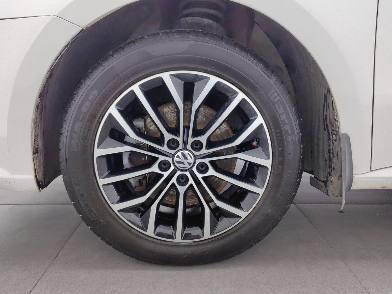 Used Volkswagen Gran Lavida 2014 1.4 AT