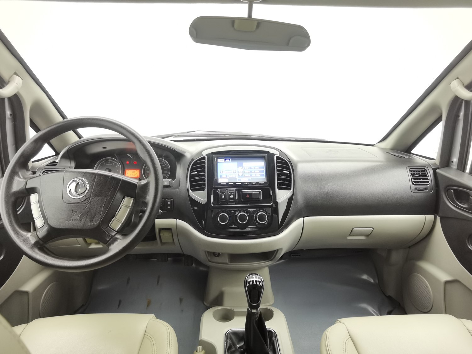 Used Dongfeng Forthing Lingzhi 2016 1.6 MT