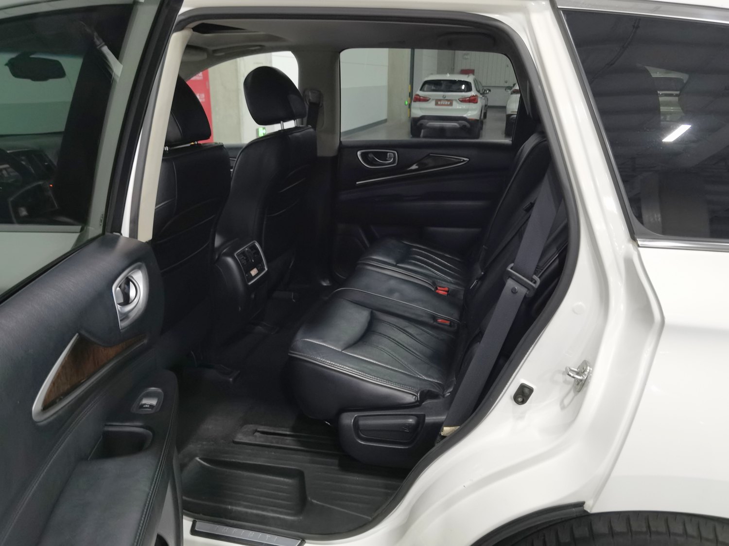 Used Infiniti JX 2013 3.5 AT