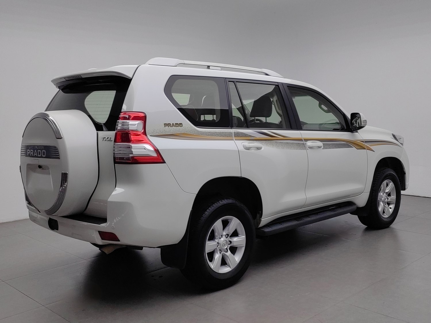 Used Toyota Prado 2016 2.7 AT