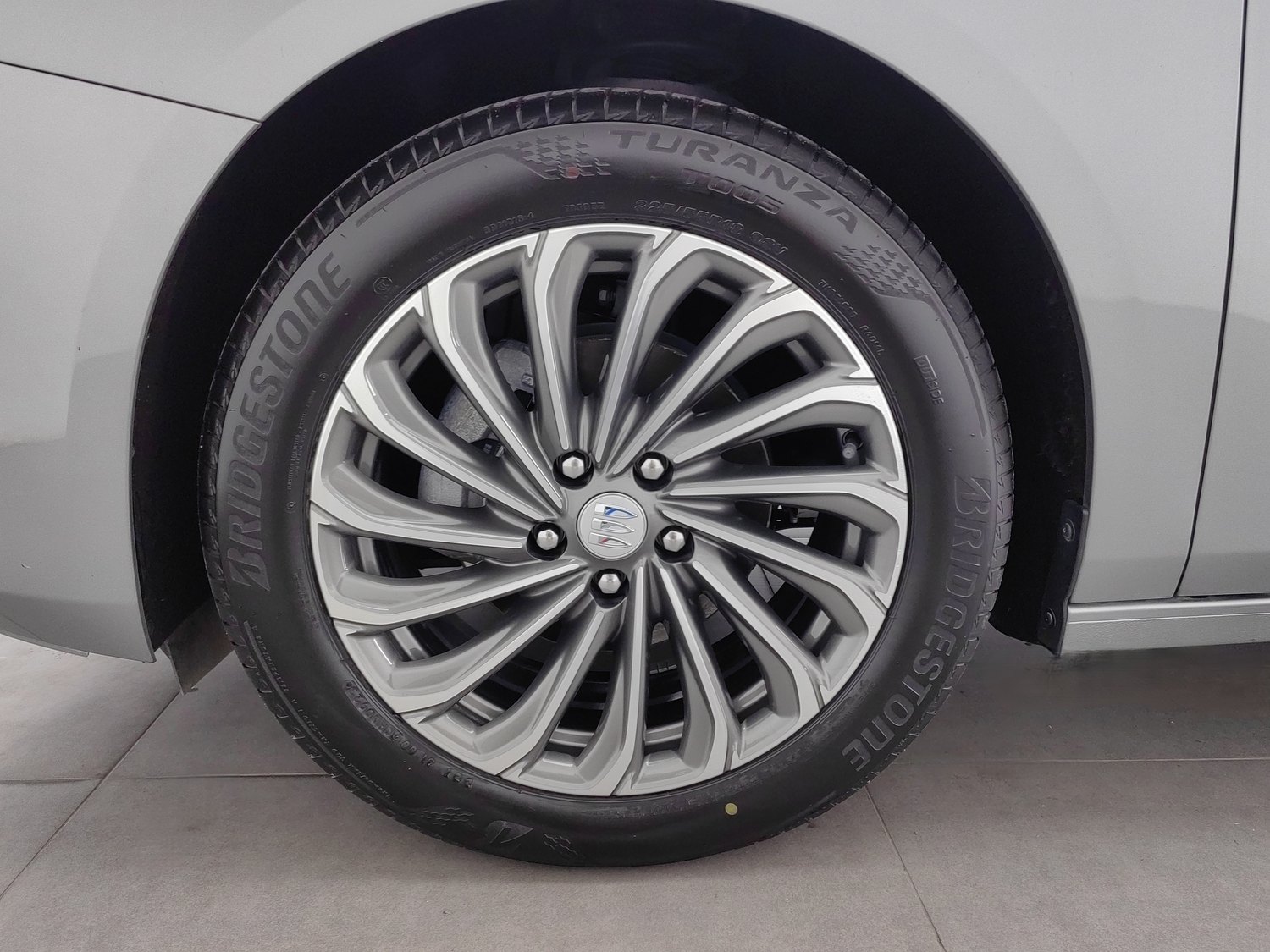 Used Buick LaCrosse 2023 2.0 AT