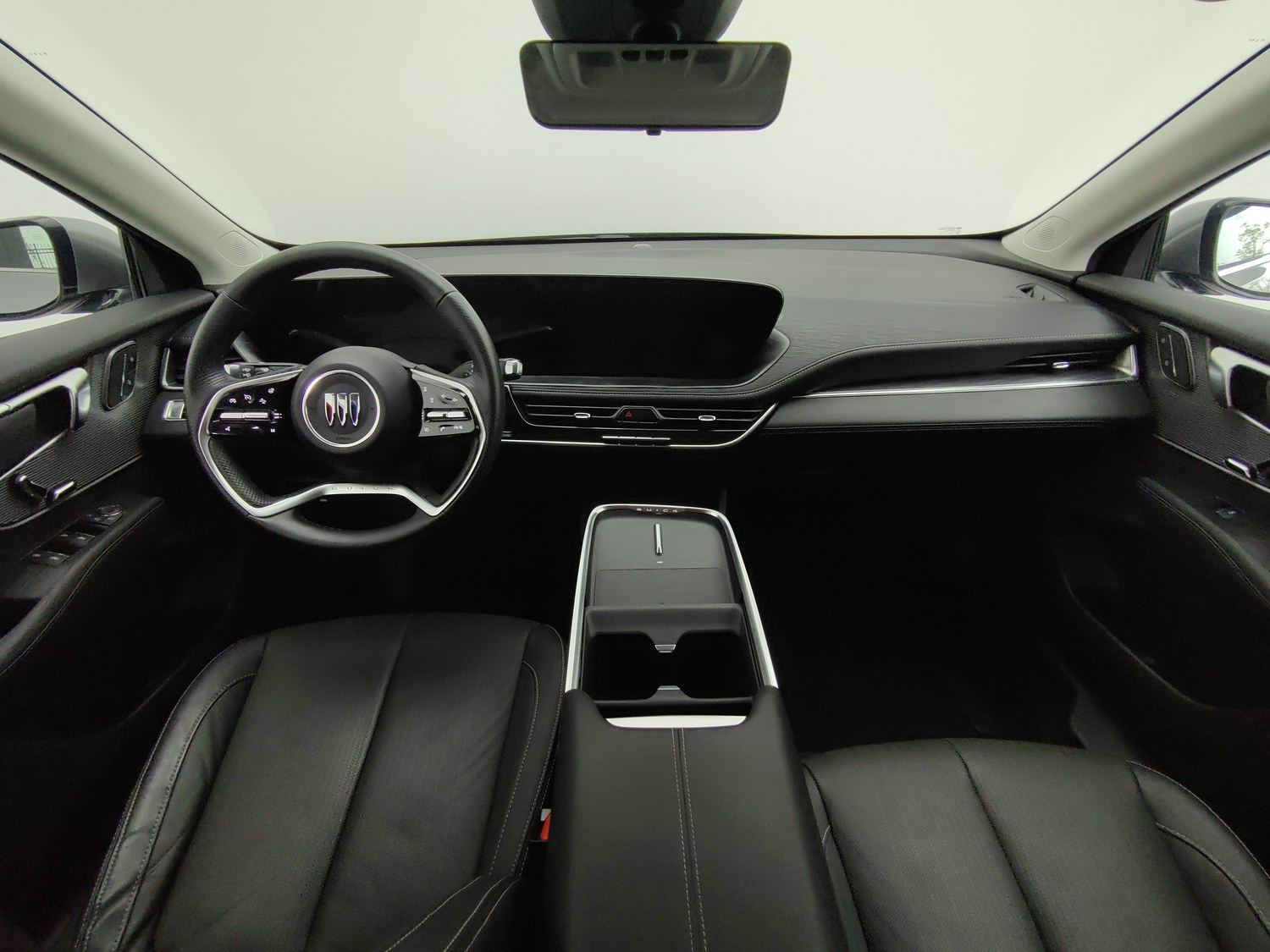 Used Buick LaCrosse 2023 2.0 AT