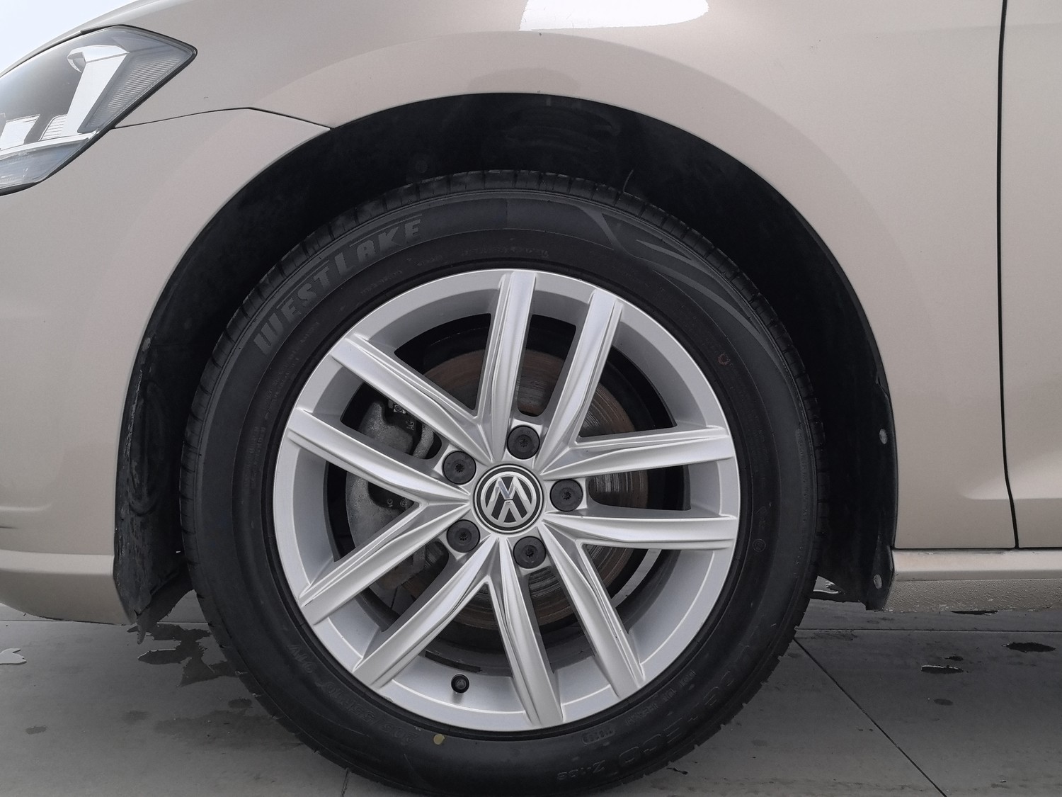Used Volkswagen Golf 2018 1.6 AT