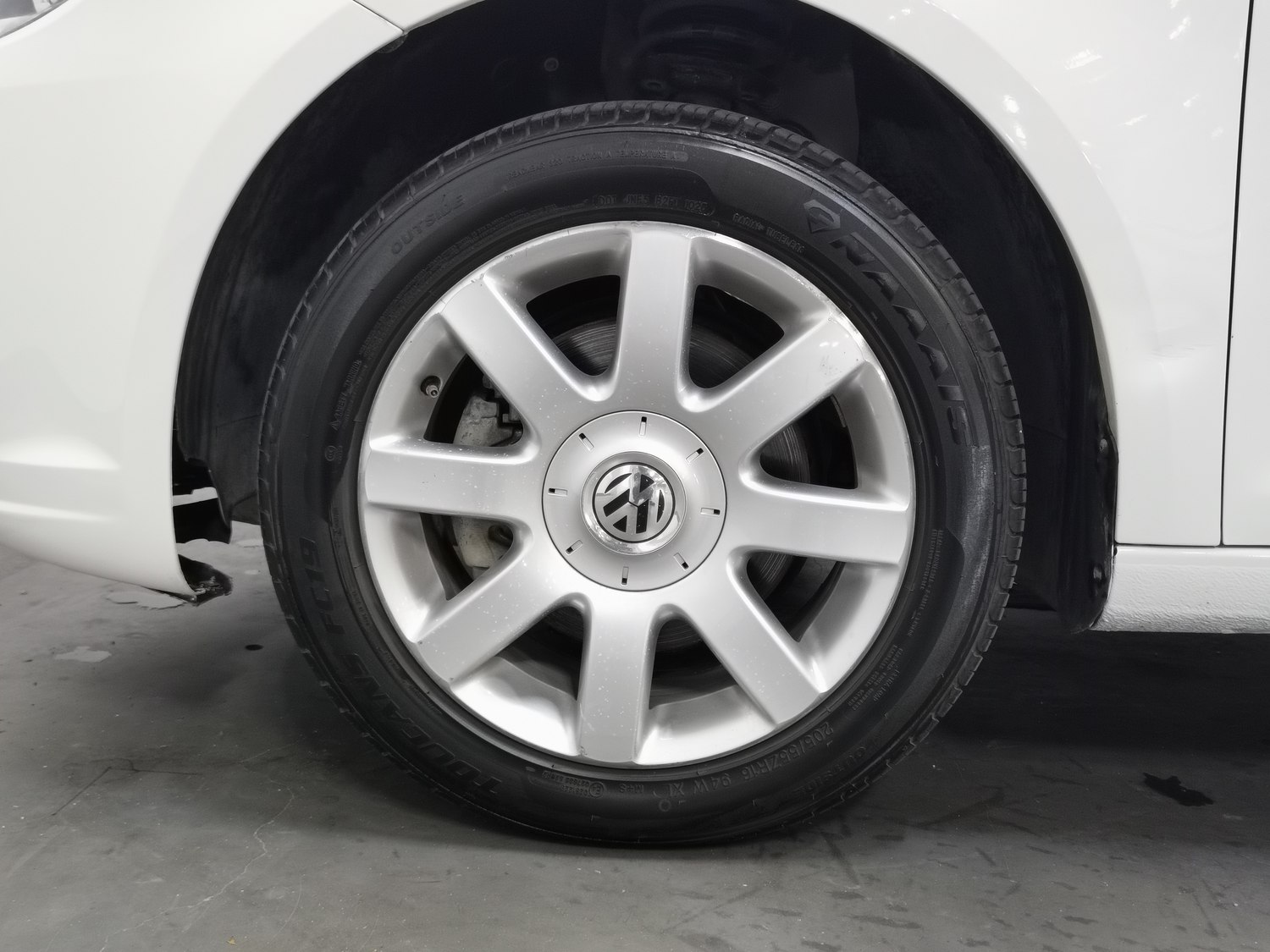 Used Volkswagen Touran 2015 1.6 MT
