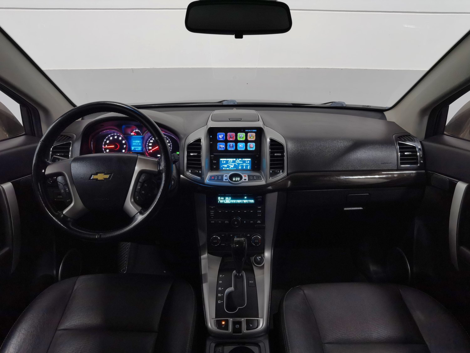 Used Chevrolet Captiva 2015 2.4 AT