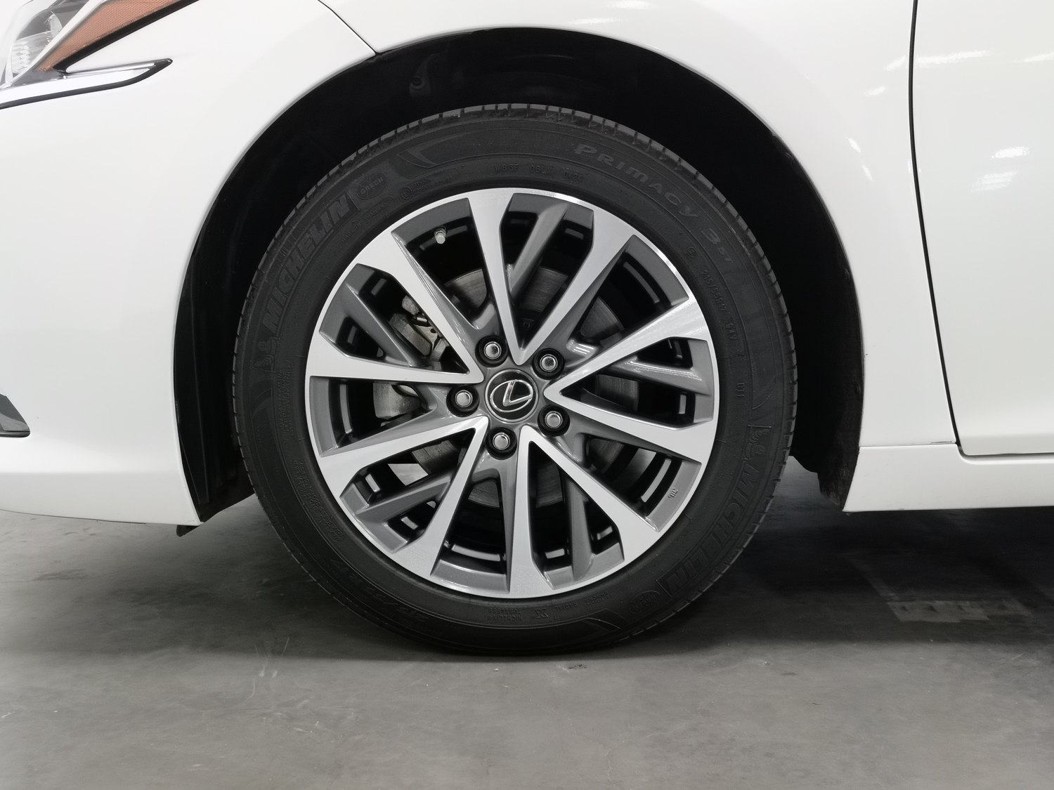 Used Lexus ES 2023 2.0 AT