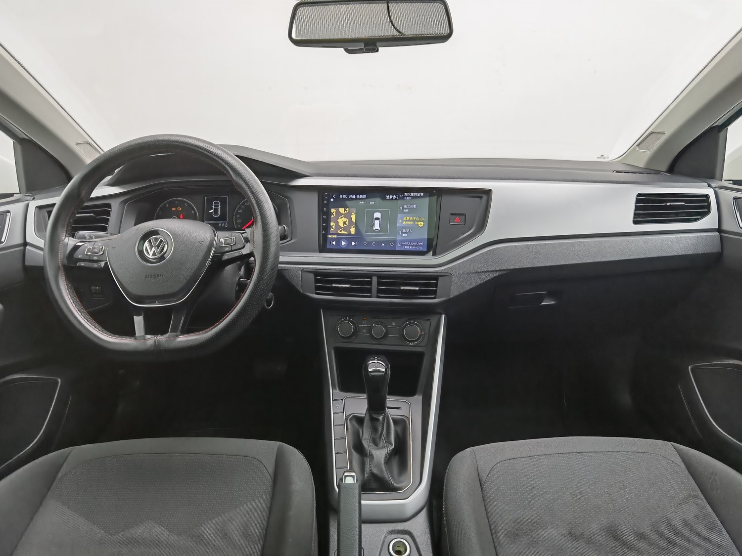 Used Volkswagen Polo 2019 1.5 AT