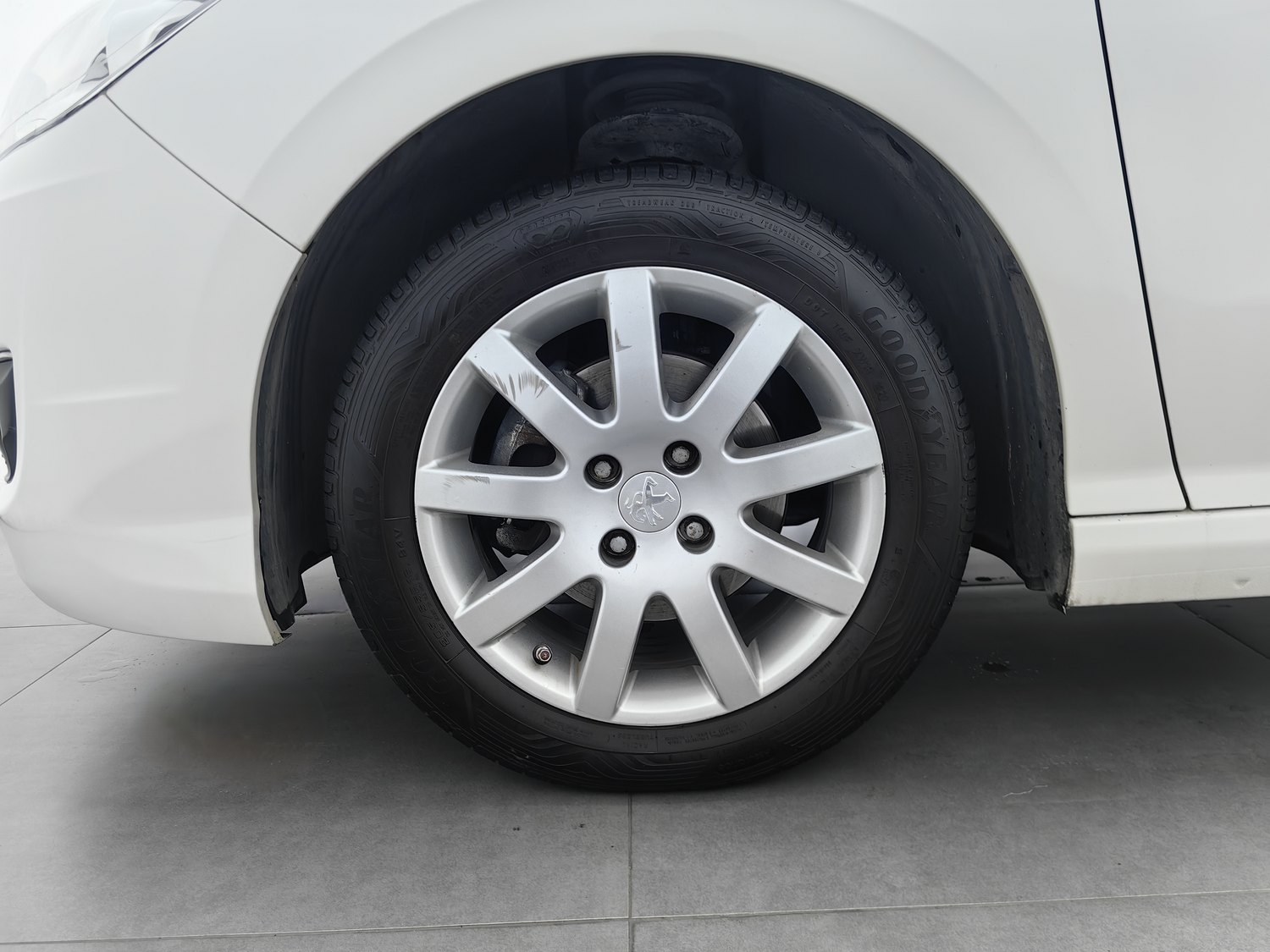Used Peugeot 308 2014 1.6 AT