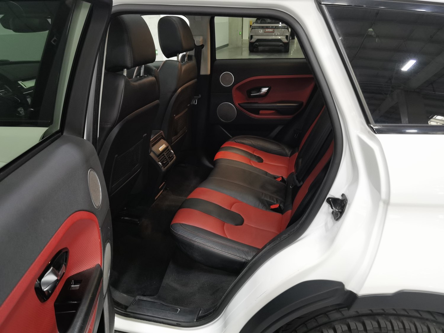 Used Land Rover Range Rover Evoque (Imported) 2014 2.0 AT