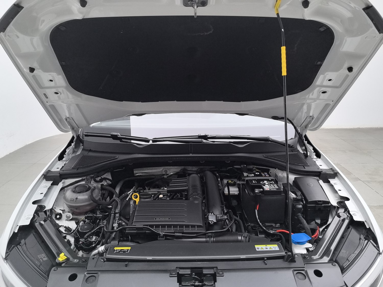 Used Volkswagen Bora 2024 1.2 AT
