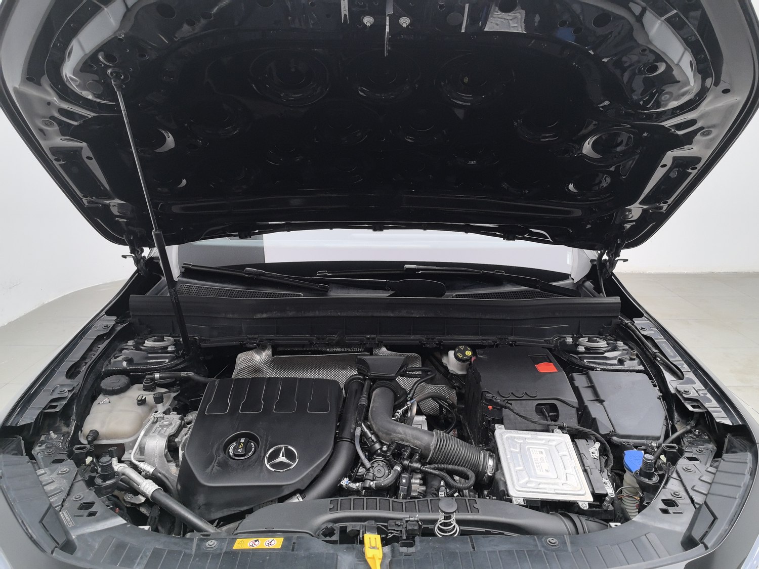 Used Mercedes-Benz GLB 2023 1.3 AT