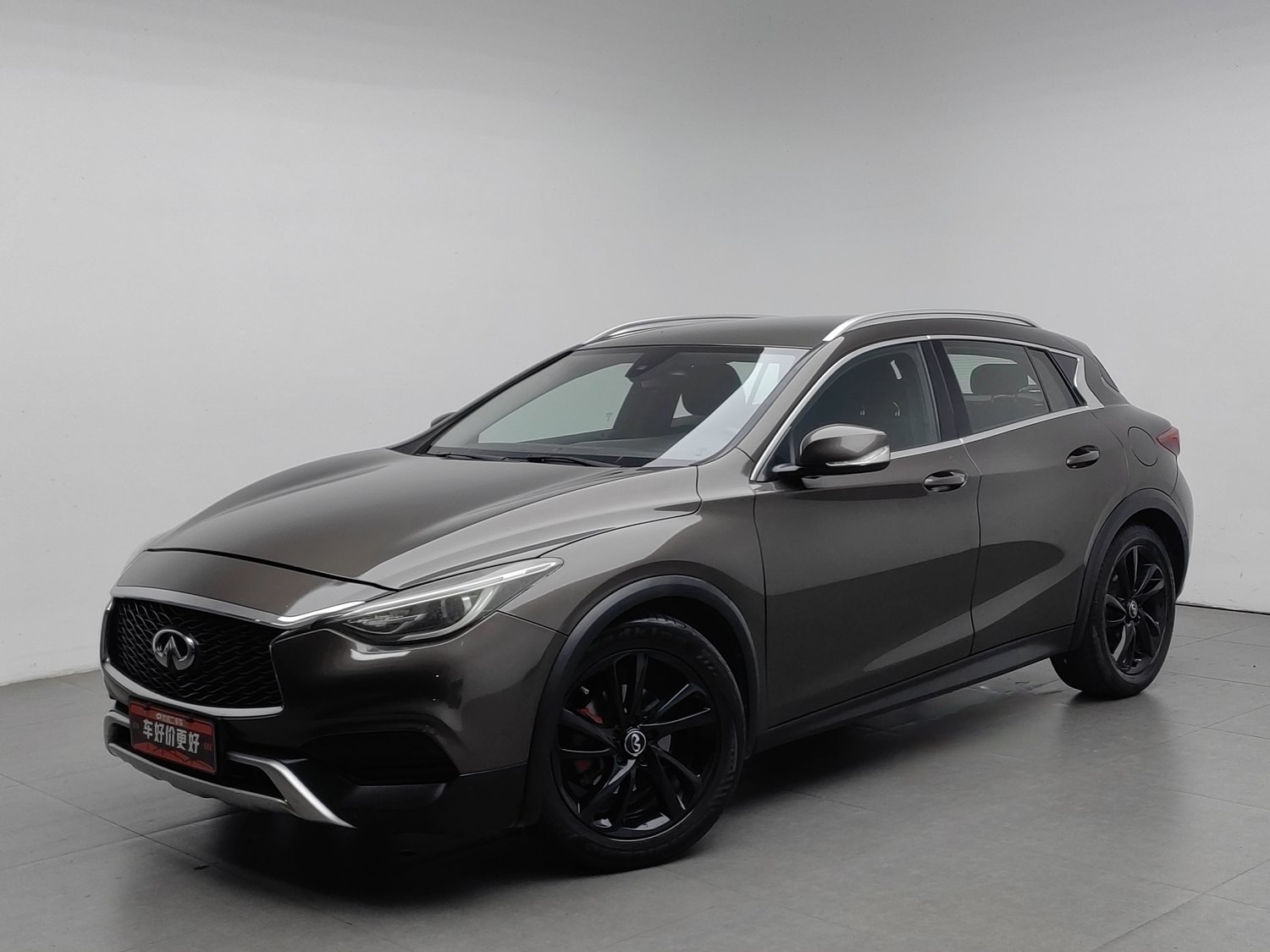 Used Infiniti QX30 2017 1.6 AT