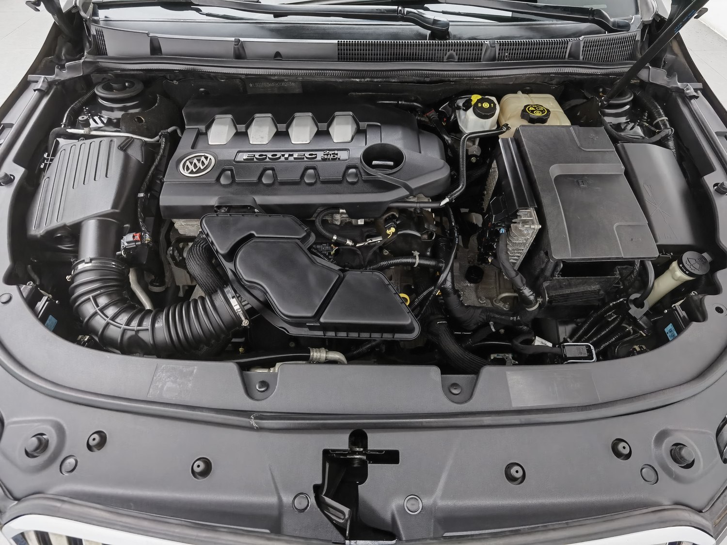 Used Buick LaCrosse 2013 2.4 AT
