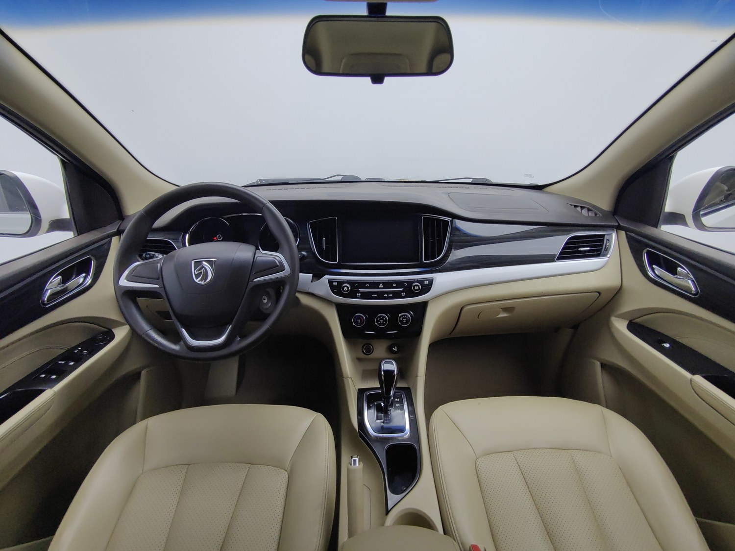 Used Baojun 730 2016 1.8 AT