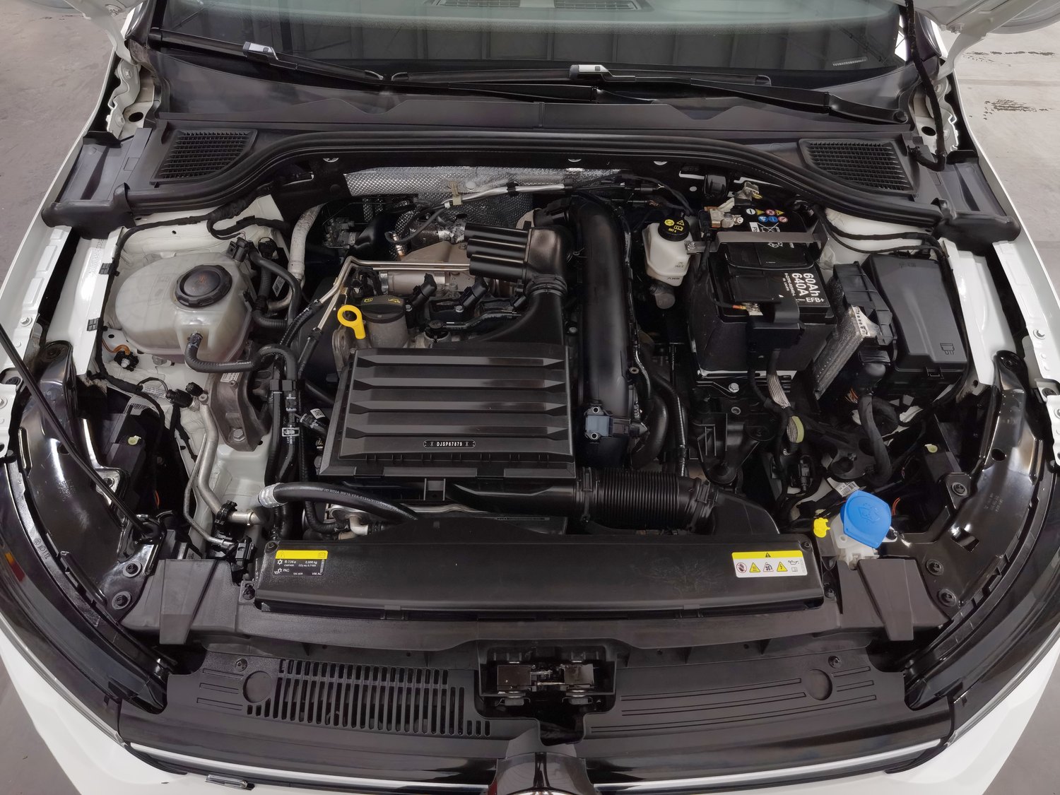 Used Volkswagen Golf 2021 1.4 AT