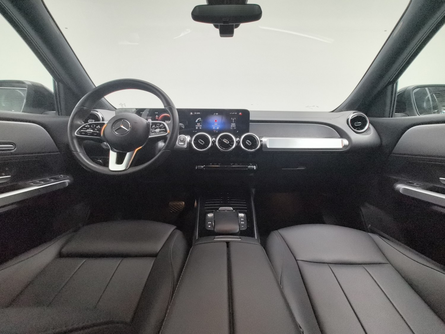 Used Mercedes-Benz GLB 2023 1.3 AT
