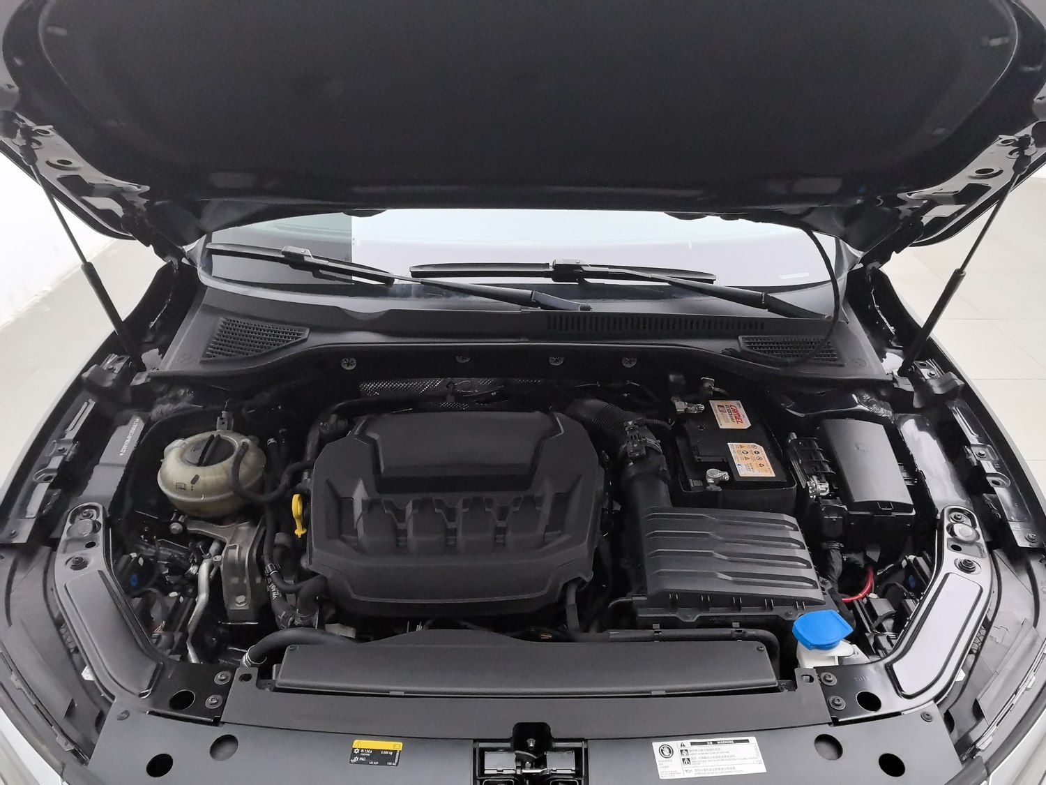Used Volkswagen Passat 2023 2.0 AT