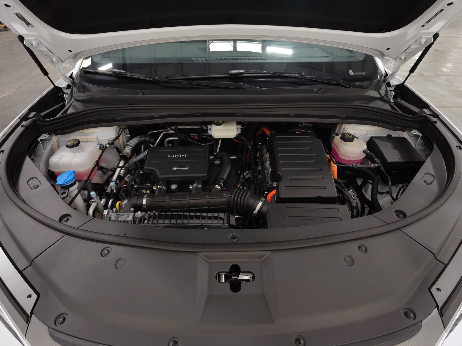 Used BYD Song L DM-i 2025 1.5 AT