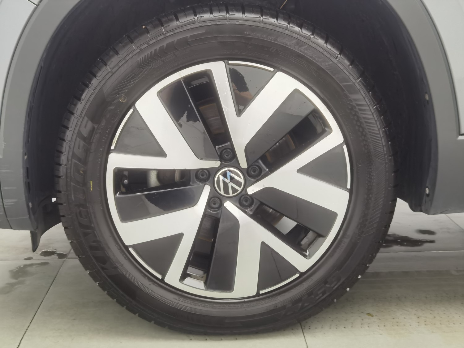 Used Volkswagen Tayron 2024 1.5 AT