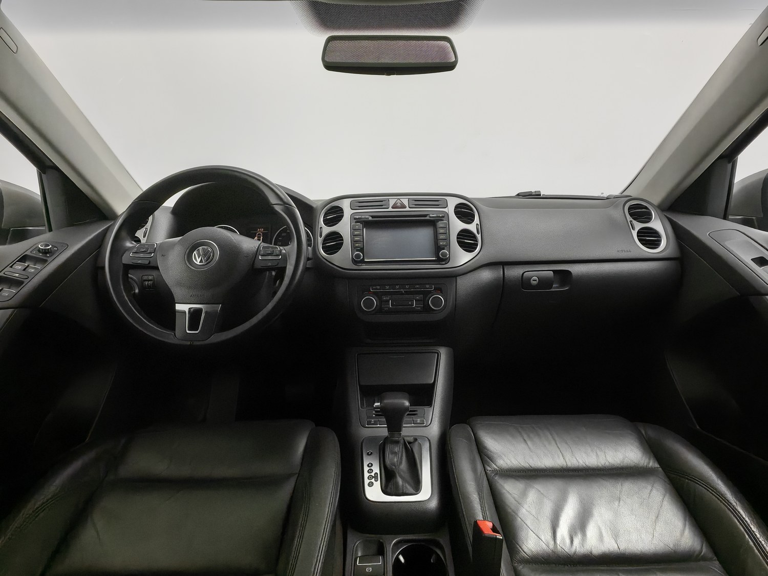 Used Volkswagen Tiguan 2010 1.8 AT