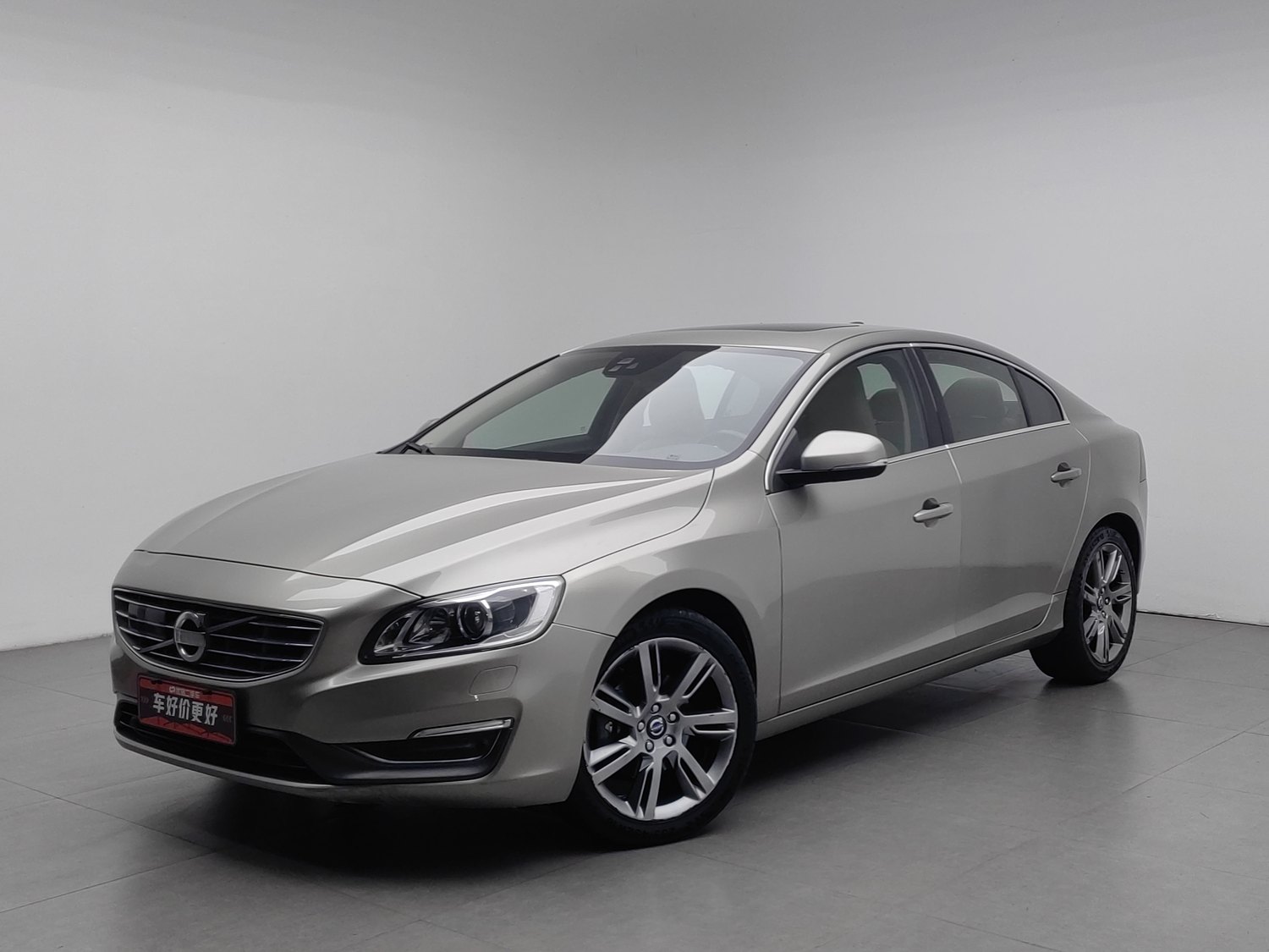 Used Volvo S60 2014 2.0 AT