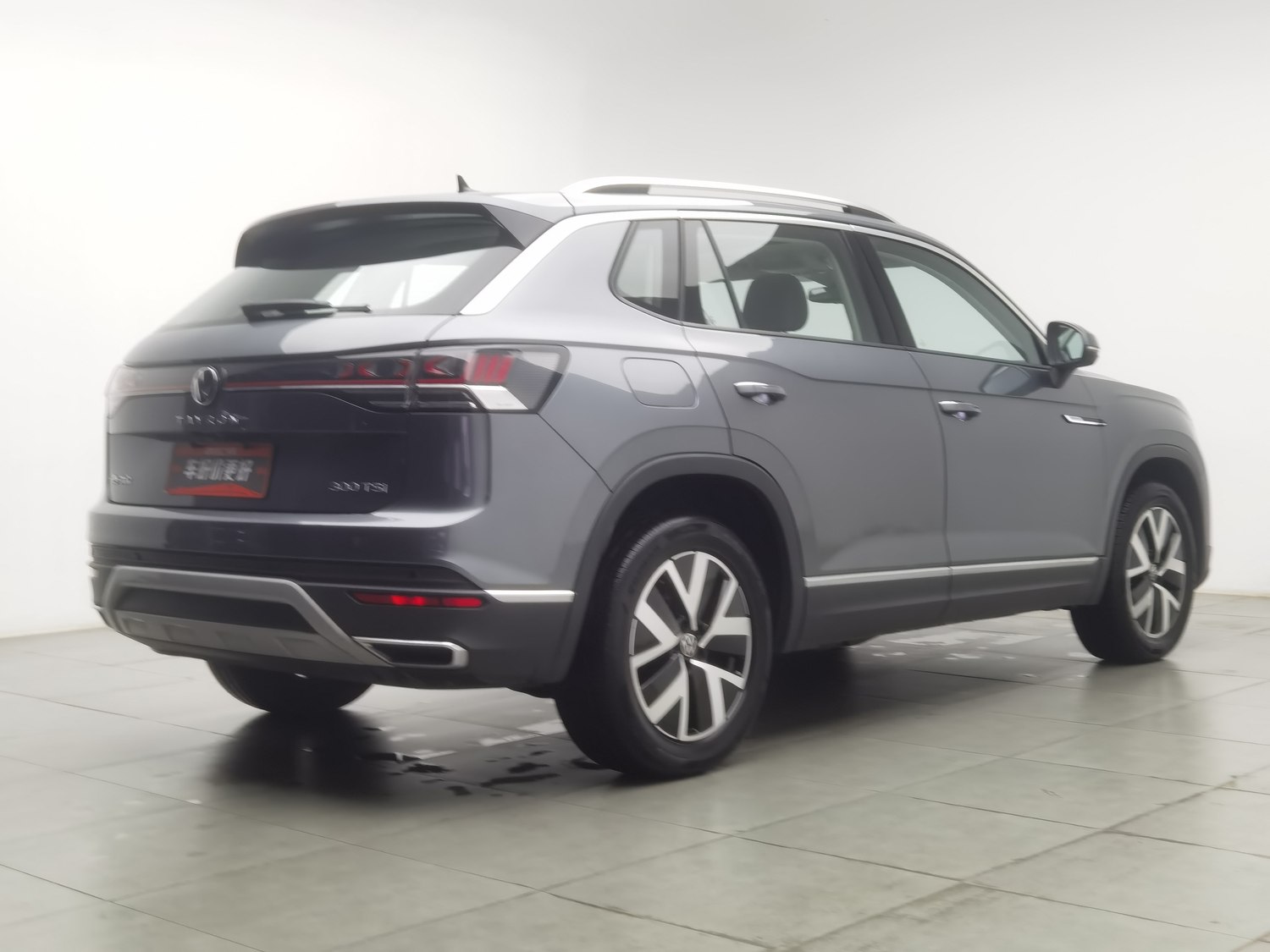 Used Volkswagen Tayron 2024 1.5 AT