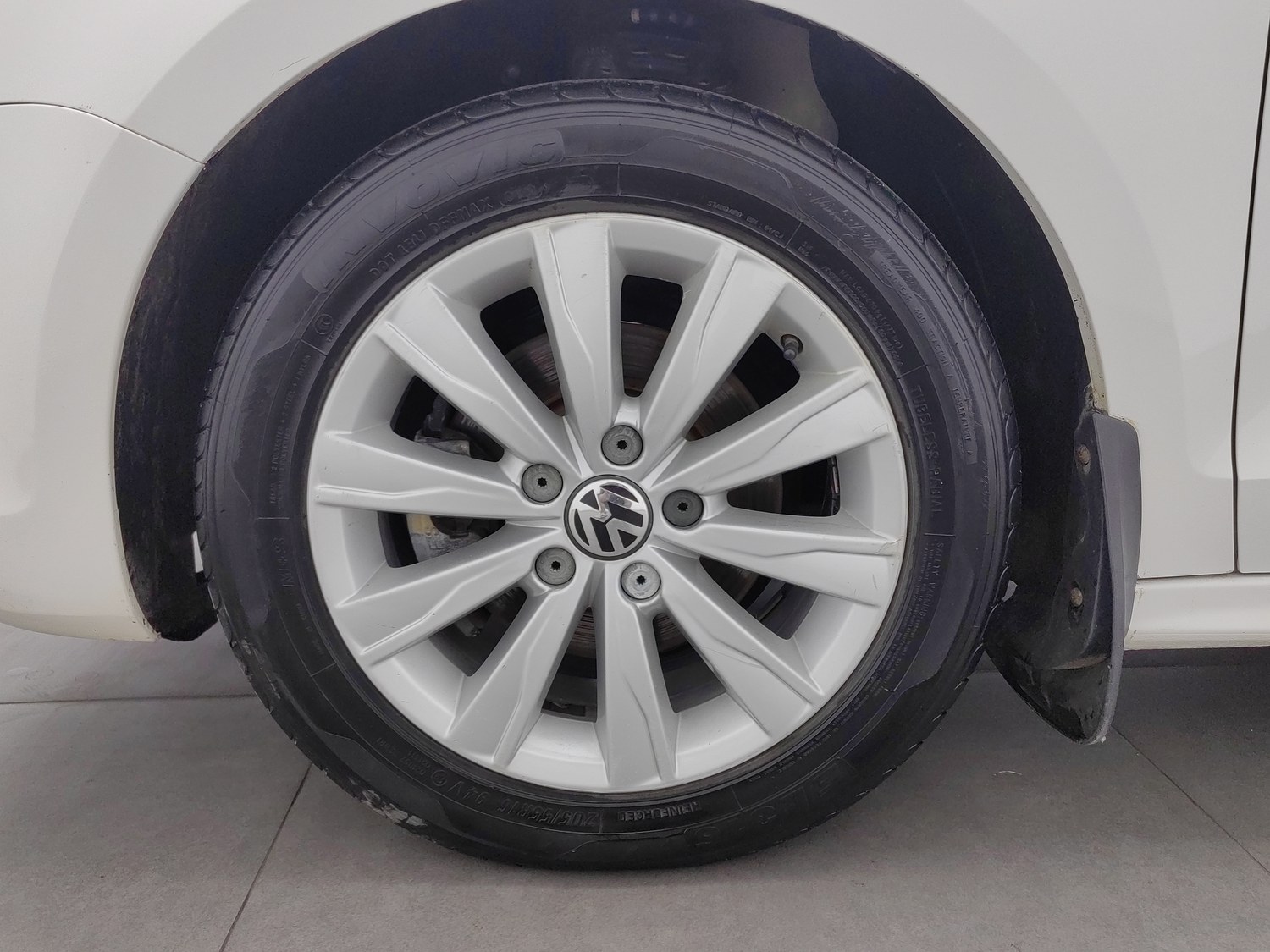 Used Volkswagen Sagitar 2014 1.6 MT