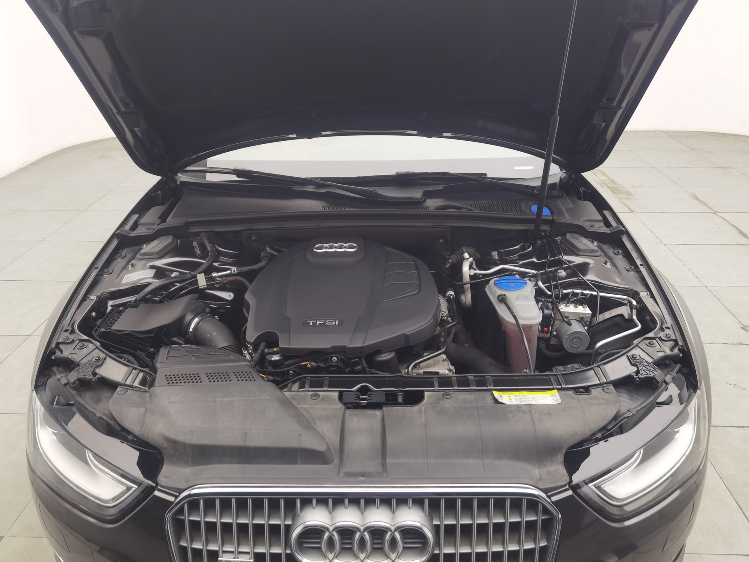 Used Audi A4 (Imported) 2014 2.0 AT