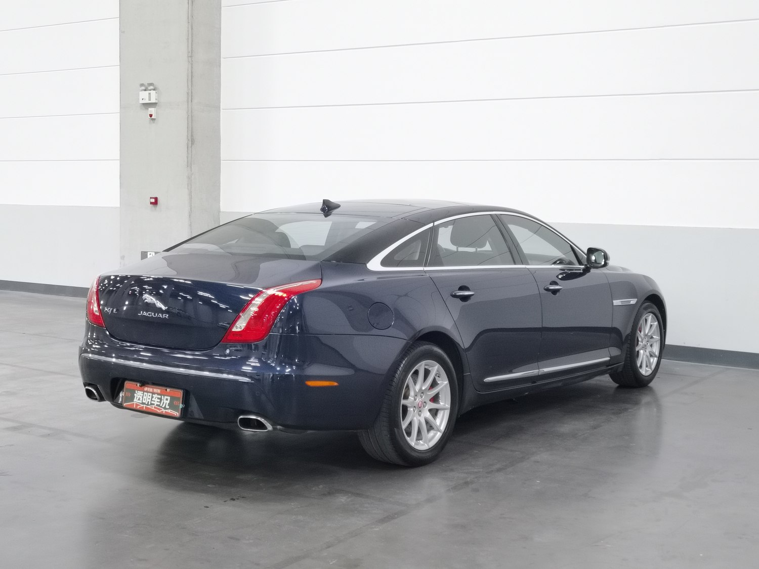 Used Jaguar XJ 2014 2.0 AT