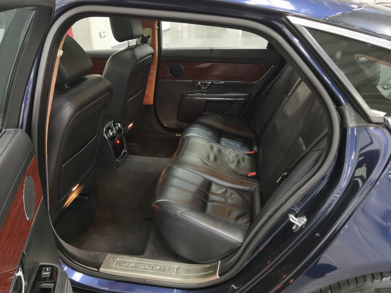 Used Jaguar XJ 2014 2.0 AT