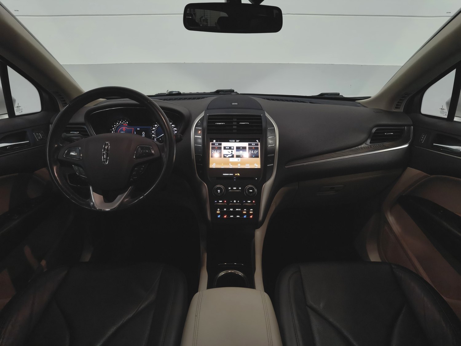 Used Lincoln MKC 2017 2.0 AT