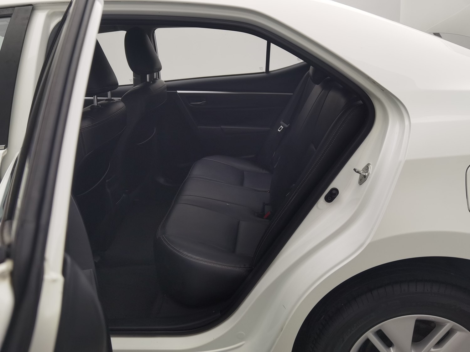 Used Toyota Corolla 2017 1.6 AT