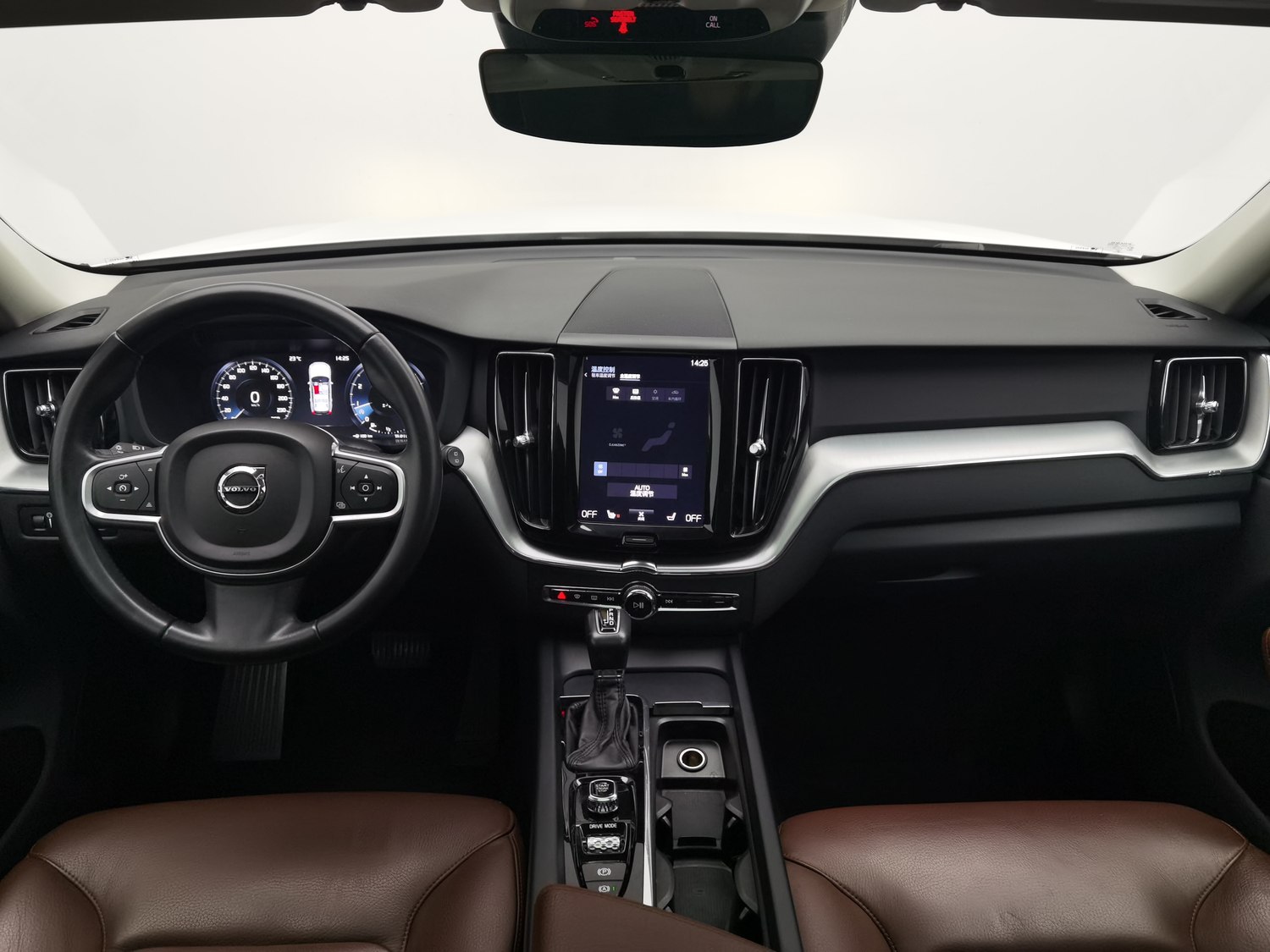 Used Volvo XC60 2019 2.0 AT