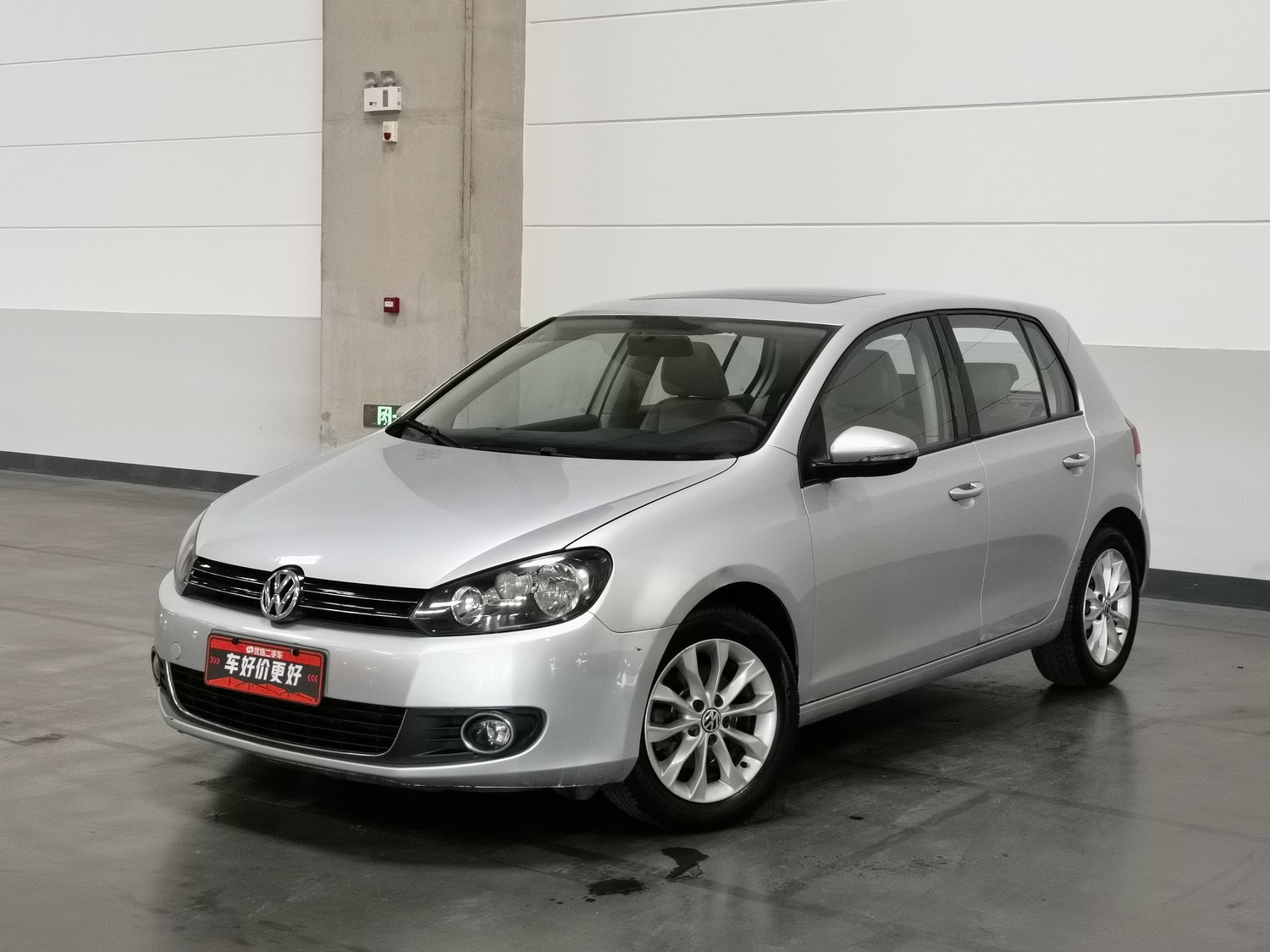 Used Volkswagen Golf 2011 1.6 MT