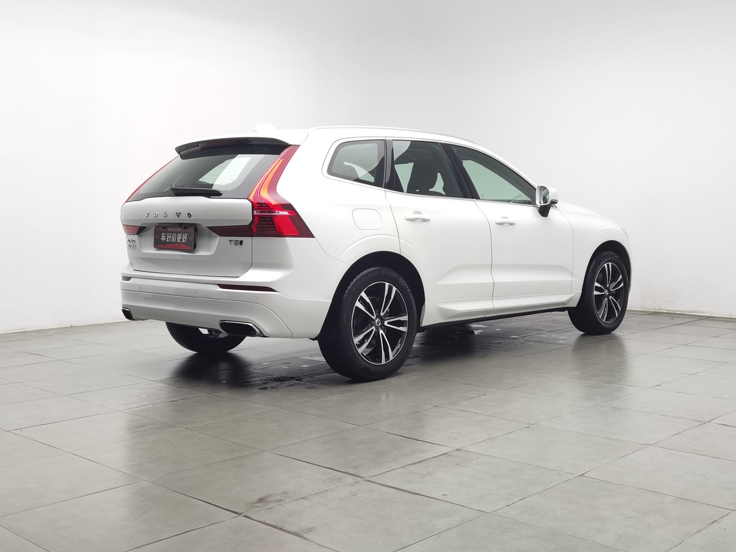 Used Volvo XC60 2019 2.0 AT